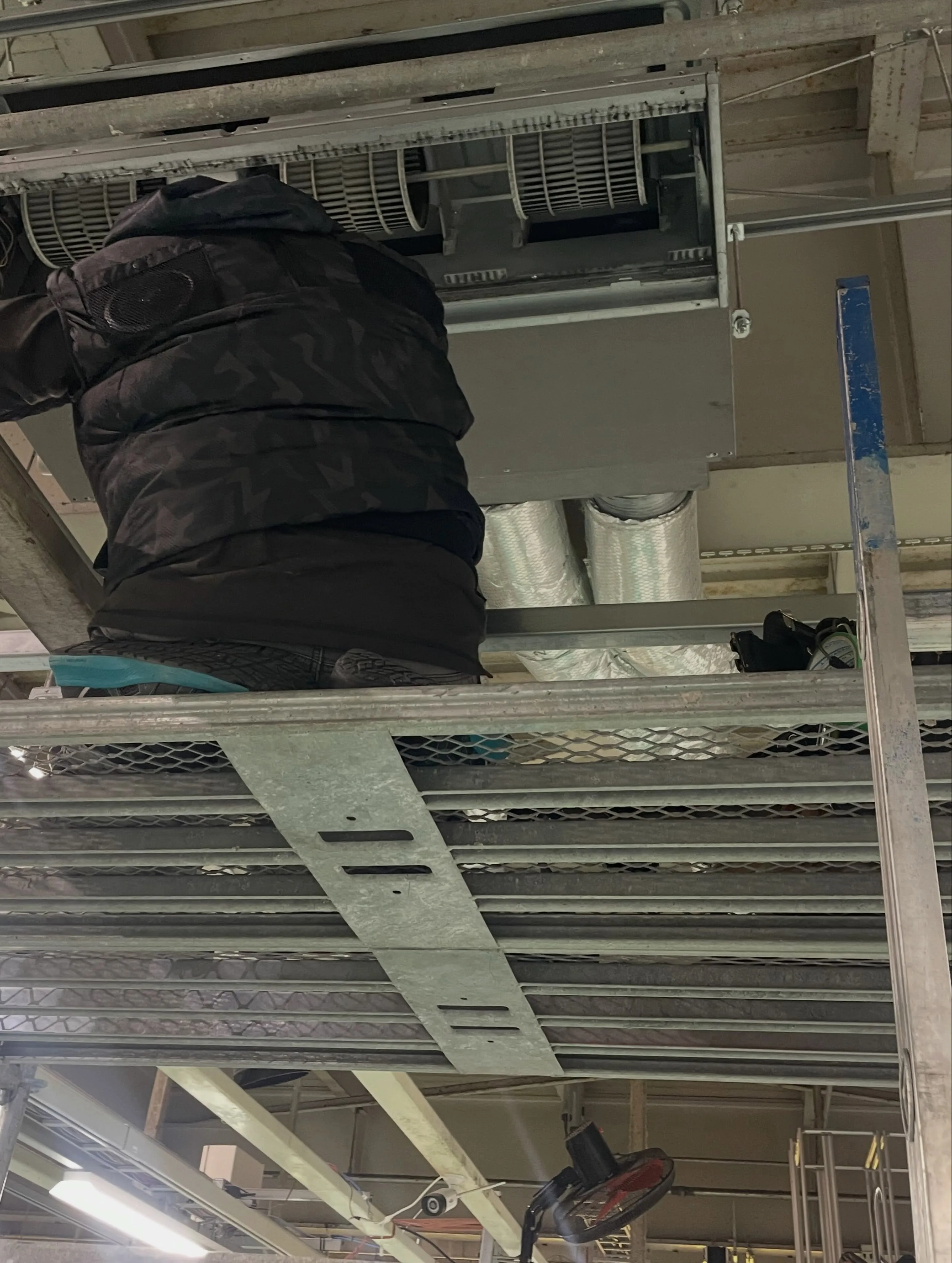 エアコンの中、見えませんがお手入れが大切です🌬️